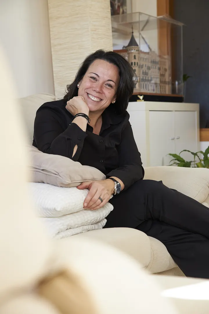 Gemma, de 2505, al seu despatx