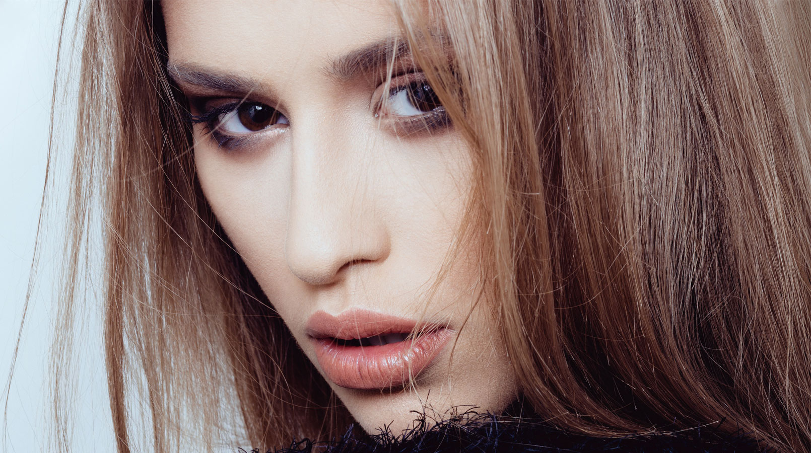 Photographer Model 03